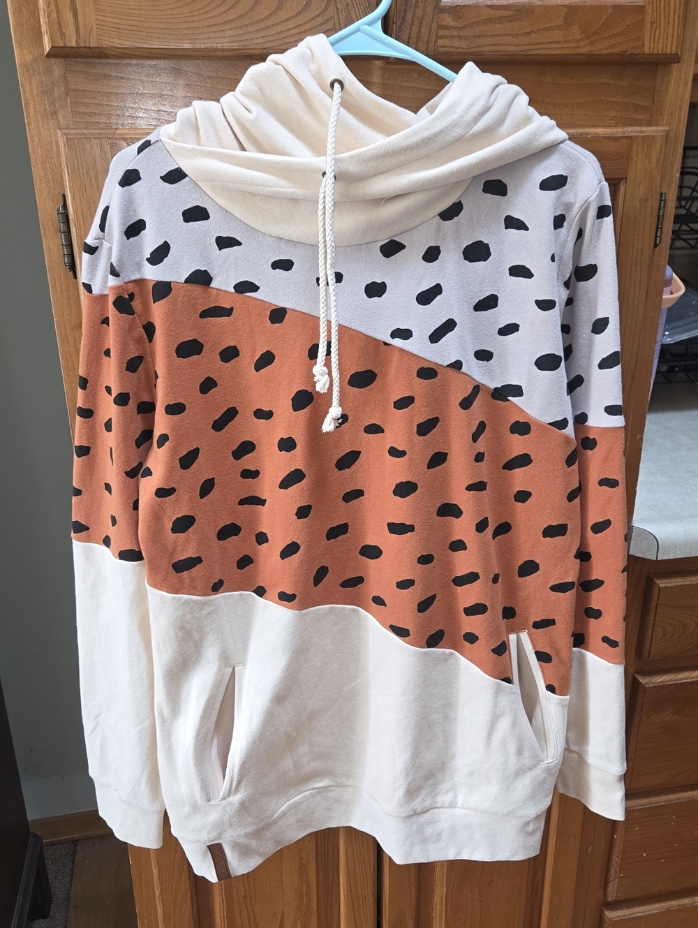 Ampersand Avenue women's size XL sweatshirt